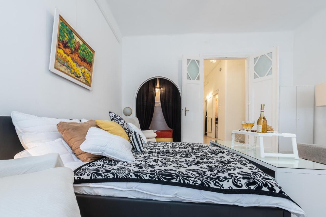 Vintage Elegance Mostcentralapt !Vaci Street! Βουδαπέστη Εξωτερικό φωτογραφία